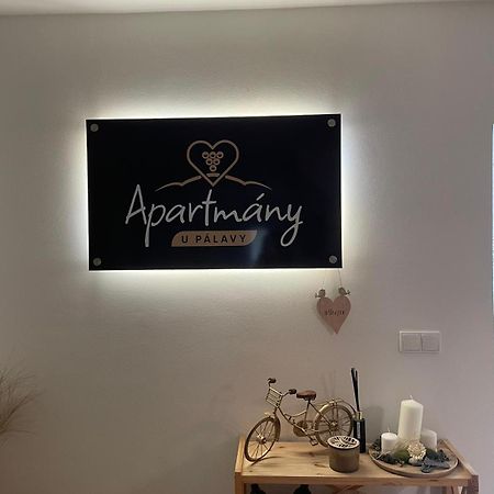 Apartmany U Palavy Pritluky Екстер'єр фото