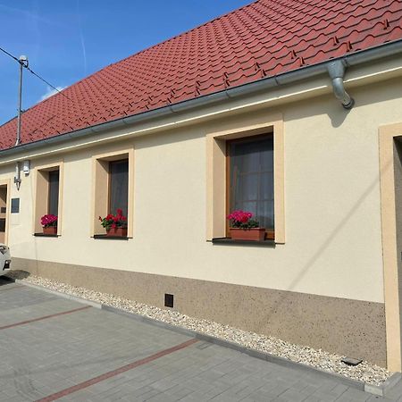 Apartmany U Palavy Pritluky Екстер'єр фото