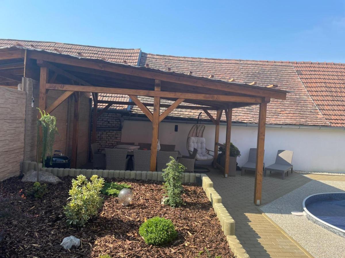 Apartmany U Palavy Pritluky Екстер'єр фото