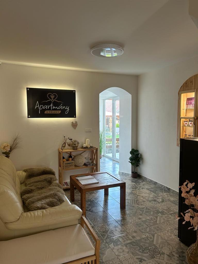Apartmany U Palavy Pritluky Екстер'єр фото